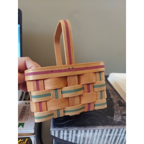 Country Woven Baskets The Grand Basket Gently Used Small Wood Basket Home Decor - Picture 7 of 7